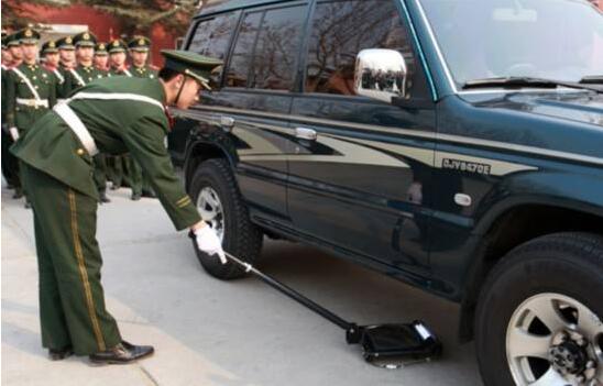 車底檢查鏡和車輛底盤檢查系統(tǒng)一樣嗎？