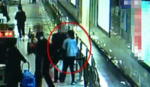 X光機廠家：女子拒絕過地鐵安檢不配合檢查是違法行為！