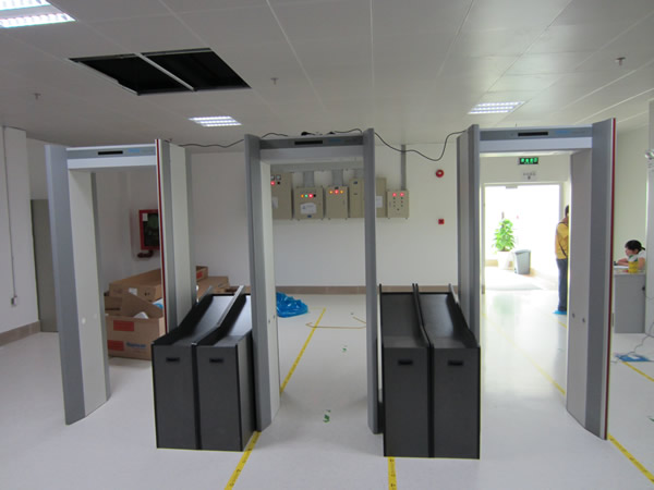 金屬安檢門(mén)對(duì)機(jī)場(chǎng)安檢的重要性解析