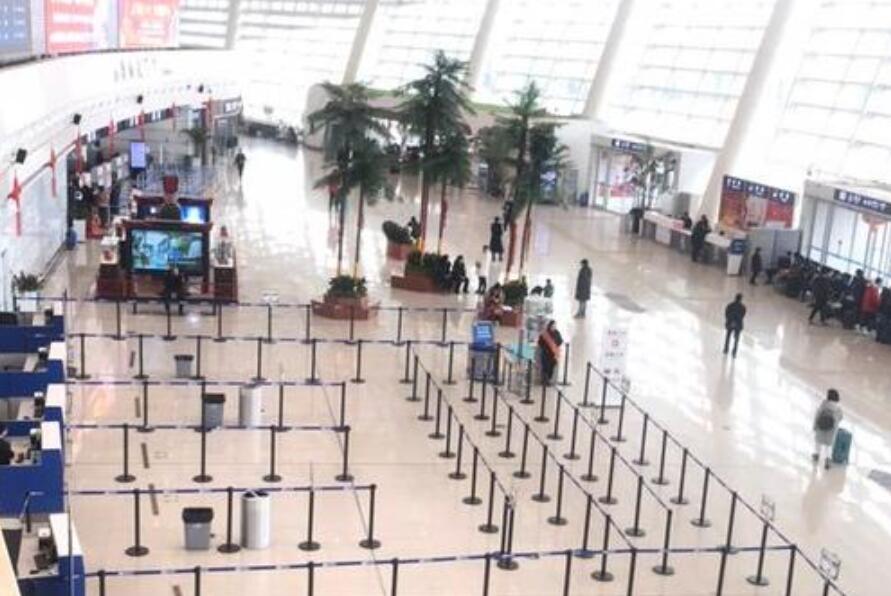 襄陽機場加強安檢門通道工作培訓，提升安檢質(zhì)量和形象[圖]